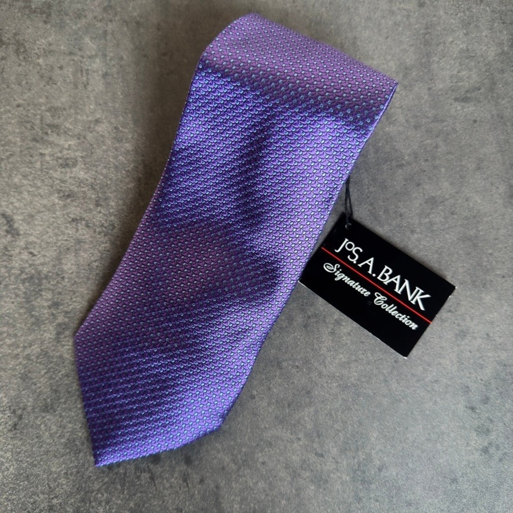 JOS A BANK Purple‎ Neat Silk Necktie Signature Collection NWT